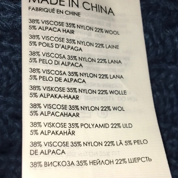 Club Monaco Open Stitch Pullover Sweater Top Blouse M Blue Teal Winter Cozy NWT - Picture 5 of 5